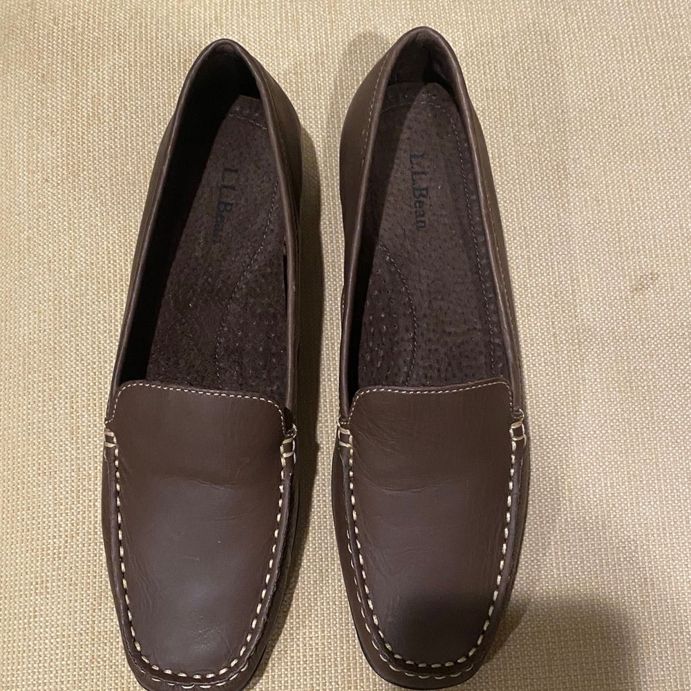 NWOT L.L. Bean Women's Brown Leather loafers